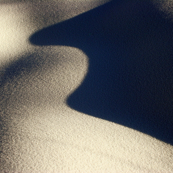Boundaries in Depression snow shadows